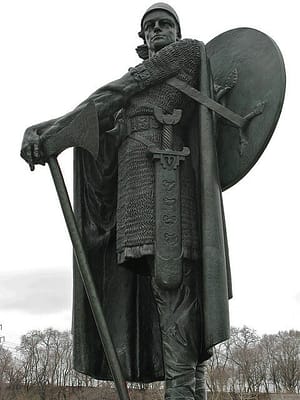 Thorfinn Karlsefni - statue | Viking Exploration of North America