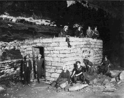 Mammoth Cave Consumptive Room Mammoth Cave-Consumptive room