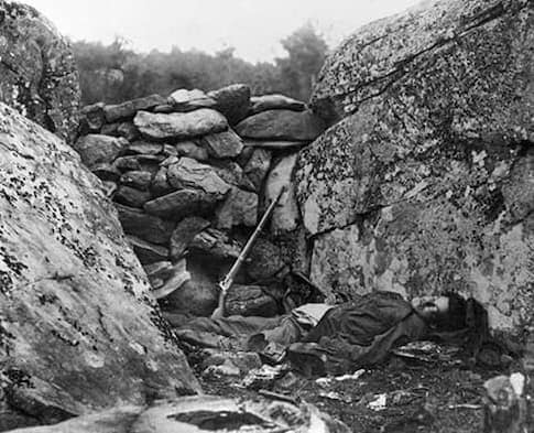 1863-Gettysburg-Devil's Den-dead Confederate sharpshooter 1863-Gettysburg-Devil's Den-dead Confederate sharpshooter